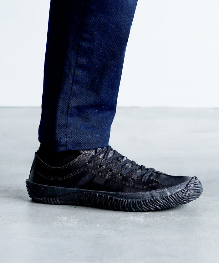 SP-110 Black/Black - SPINGLE